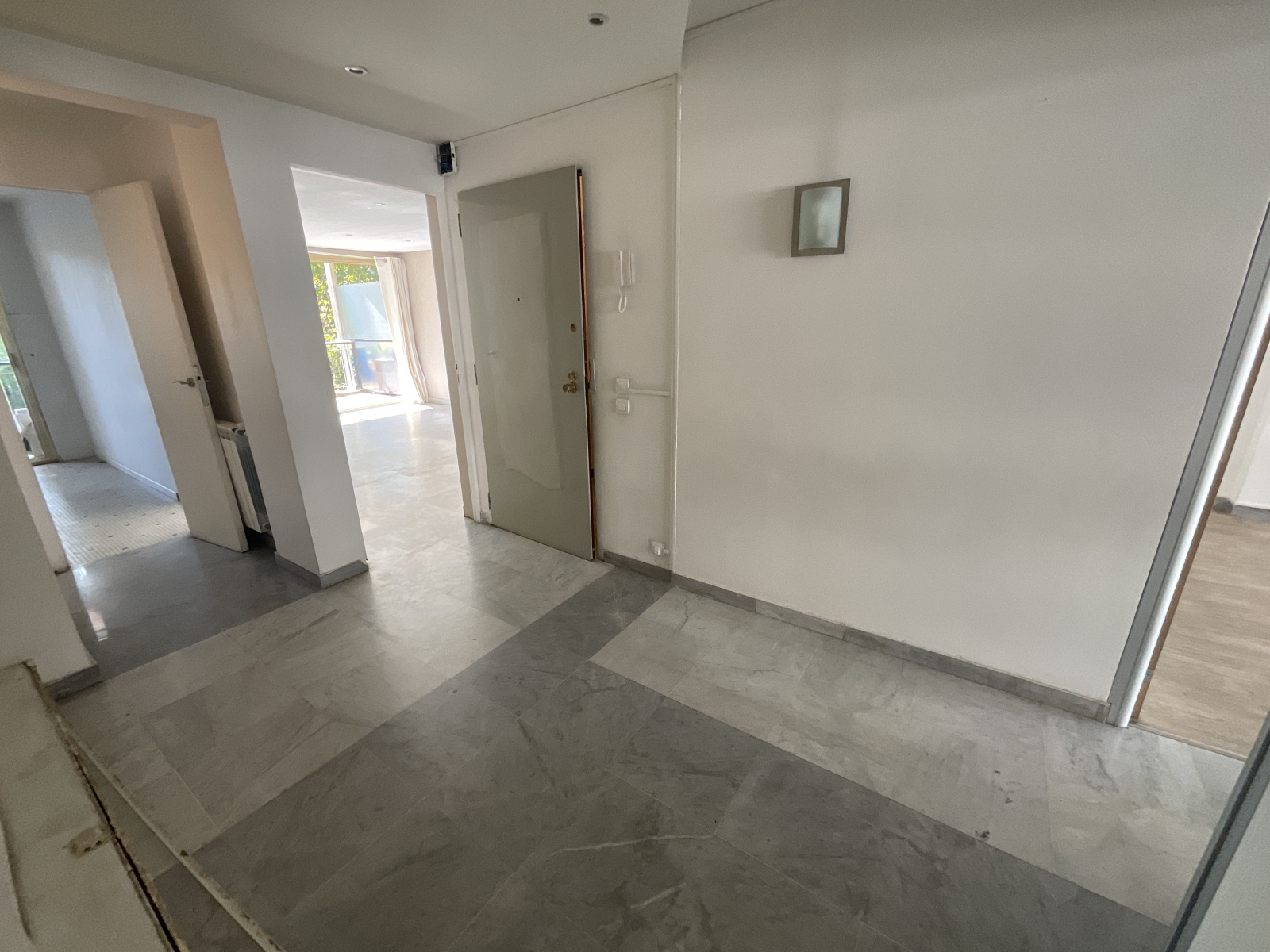 Image_4, Local professionnel, Mandelieu-la-Napoule, ref :ASL265L